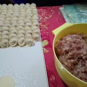 Вареники с картошкой и жареным луком -400р/кг.